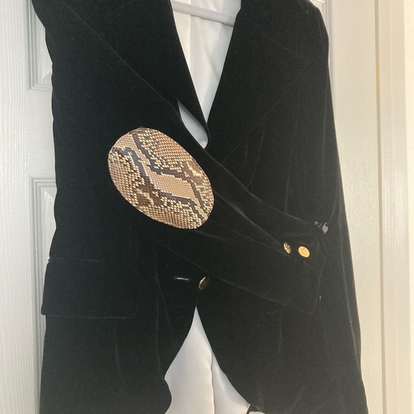 Alice and Olivia Black Velvet Blazer New w/o tags - Picture 8 of 8